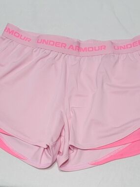 Under Armour Women's Pink Athletic Shorts 100% Polyester Lightweight Breathable